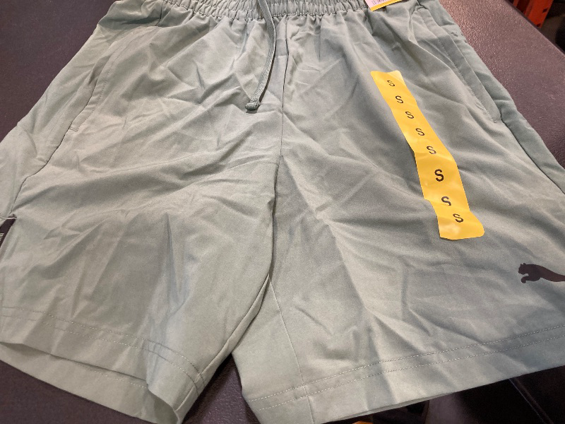 Photo 1 of PUMA Men's Lightweight Active Woven Short (US, Alpha, Small, Regular, Regular, Green)