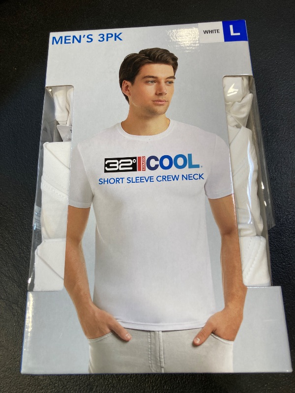 Photo 1 of 32º DEGREES 32 Degrees Men's Cool Tee, 3-Pack (US, Alpha, Large, Regular, Regular, White)