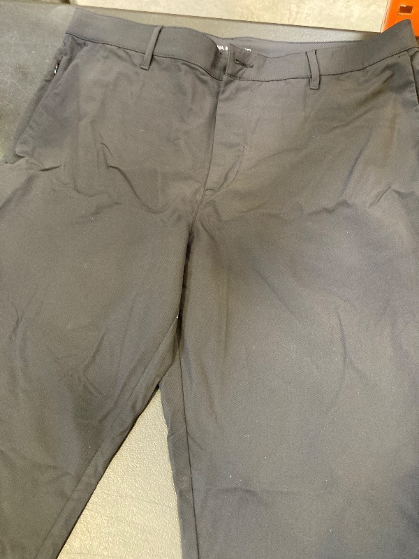 Photo 1 of Banana Republic Men's Flat Front Pant Black - Size 36 x 32 