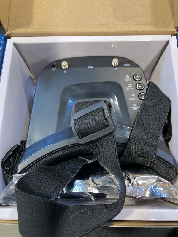 Photo 1 of 5.8G FPV Goggles with Antennas: 3 Inch Screen 5.8G 40CH Build in Battery Video Headset for Analog FPV camera and Transmitter FPV Drone RC Car Airplane RC Hobbies by Speedybee
