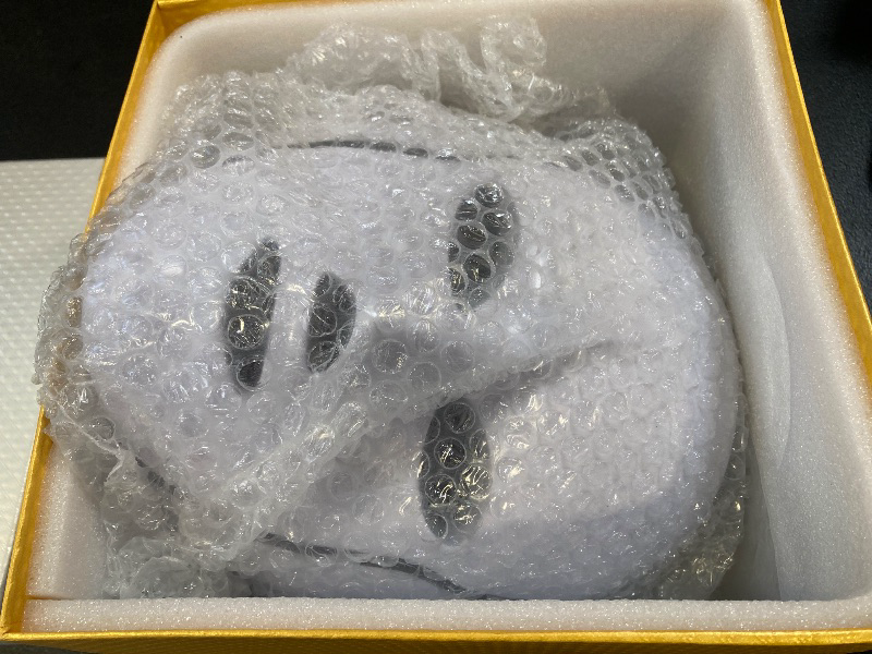 Photo 1 of SDKWDH Red Light Therapy for Face, Led Face Mask Light Therapy, 7-1 Colors LED Facial Skin Care Mask * no cord