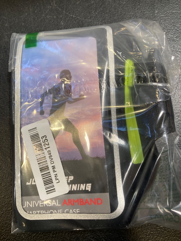 Photo 1 of Running Armband with Earphone Bag Cell Phone Armband for iPhone 16 15 Pro 14 Plus 13 11 XR XS, Galaxy S24/S10 Water Resistant Sports Phone Holder Case & Zipper Slot Car Key Holder for 6.7 inch Phone