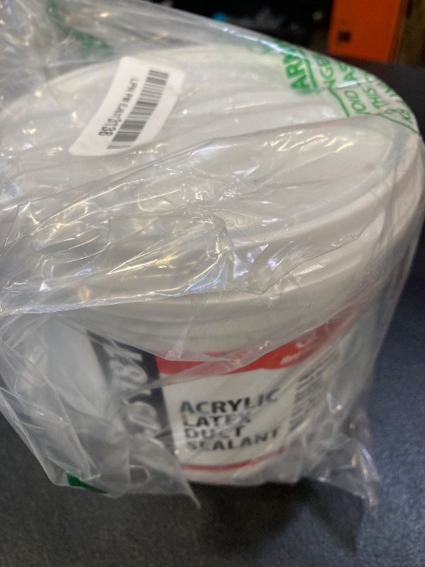 Photo 1 of Red Devil 0841DS RD-DS 181 Acrylic Latex Duct Sealant, 1/2 Gallon, Gray