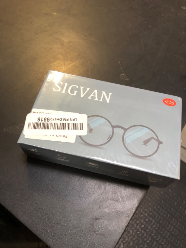 Photo 1 of SIGVAN Progressive Multifocal Computer Glasses Women Men Blue Light Blocking Reading Glasses Spring Hinge Readers (2 Black, 2.25)