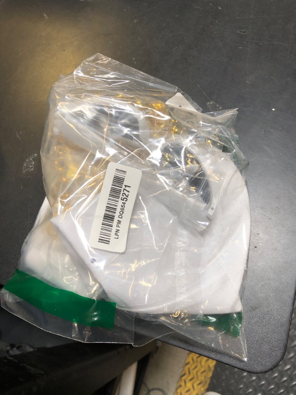 Photo 1 of Riuziyi 5 Pack Hip Hop Costume Kit Rapper Accessories 2000s 80s 90s Outfit Fake Gold Chain Sunglasses Ring Hat for Rapper (White & Gold)