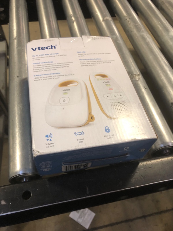 Photo 1 of VTech DM111 Audio Baby Monitor with up to 1,000 ft of Range, 5-Level Sound Indicator, Digitized Transmission & Belt Clip
