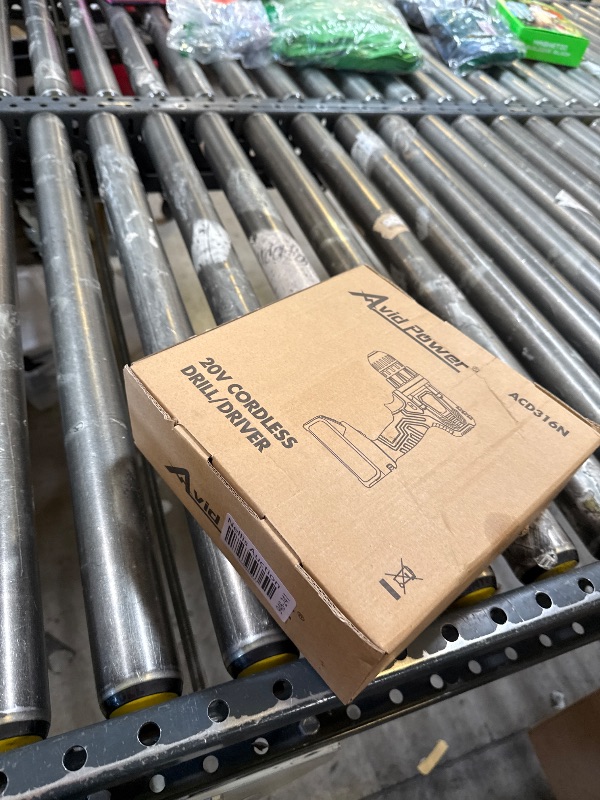 Photo 1 of drill driver 