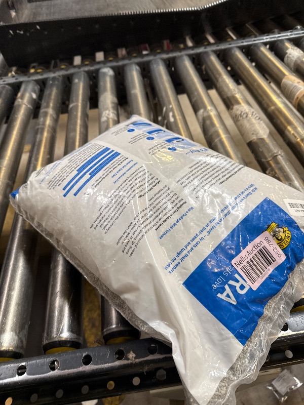 Photo 1 of Dr. Elsey's Ultra Unscented Clumping Clay Cat Litter 18 lb Bag