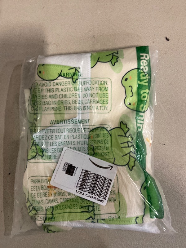 Photo 1 of Cute Green Frog Hand Towels, Funny Frogs Hand Towels for Bathroom 2 Pack Soft Absorbent Decorative Dish Towel for Kitchen Farmhouse Gym Hotel Yoga Gifts 16"x24"