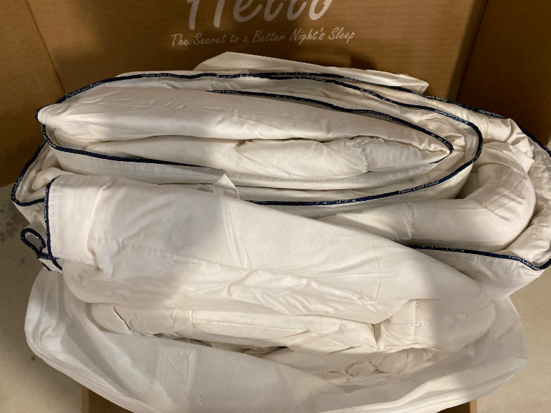 Photo 1 of PACIFIC COAST Goose Feather Down Comforters Twin Size, 100% Cotton Extra Fluffy White Duvet Insert, Soft, Breathable, All Season Hotel Luxury Bedding Comforters, 8 Corner & Center Loops (68"x90")