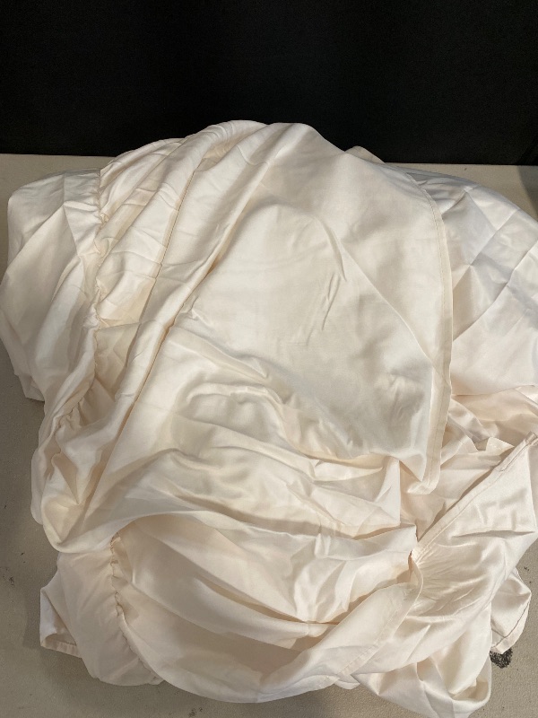 Photo 1 of Duvet Cover Queen Size White