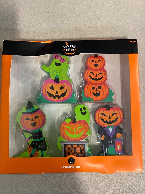 Photo 1 of Target Wood Pumpkins Mini Mantle Halloween Decorative Figurine Set - Hyde & EEK!