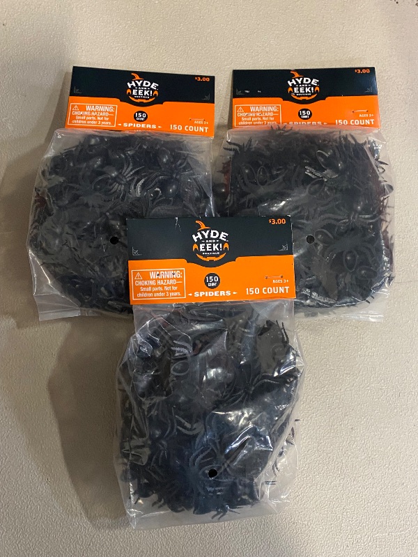 Photo 1 of 4 Spider Halloween Decor Bags 