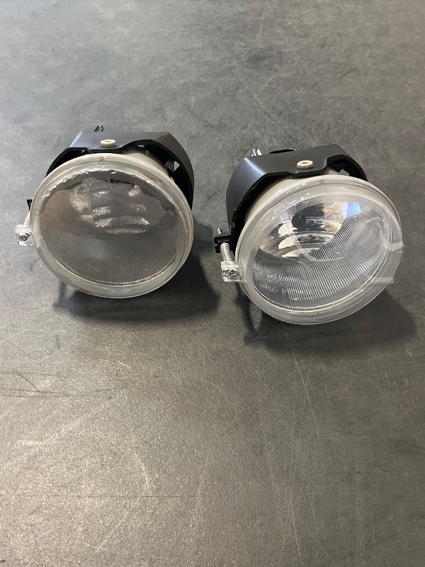 Photo 1 of AUTOSAVER88 Fog Lights Assembly Compatible with 2005 2006 2007 2008 2009 2010 Grand Cherokee, 07-09 Dodge Durango 05-09 Dakota, 07-09 Chrysler Aspen/300 SRT8, 06-10 Commander, 06-08 Mitsubishi Raider