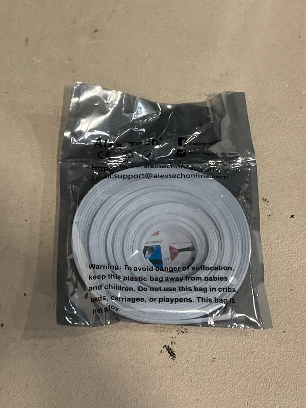Photo 1 of uxcell Expandable Sleeving,1-inch 25ft Cable Sleeve, White