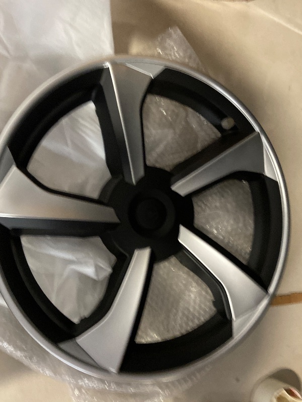 Photo 1 of Fast Style 19 inch Wheel Covers for Tesla Model Y 2025?Full-Edge Coverage Hubcaps Compatible with 2025 Tesla Model Y - 4 Covers per Package?Rugged PC + ABS Material Baked Enamel ( Silver and  Black)