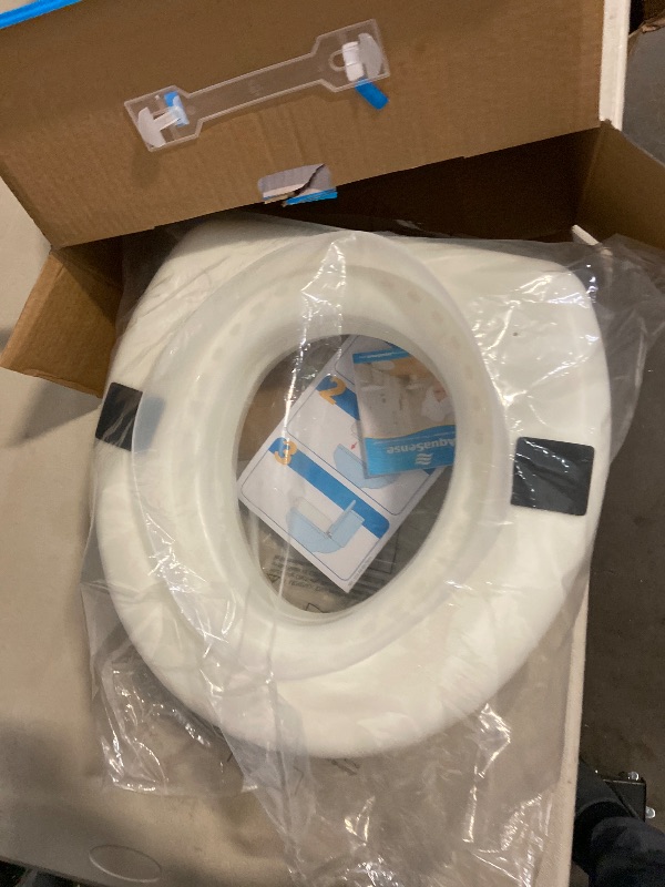 Photo 1 of 770-610 4 Inch Portable Raised Toilet Seat Riser, Elevated Toilet Seat for Seniors