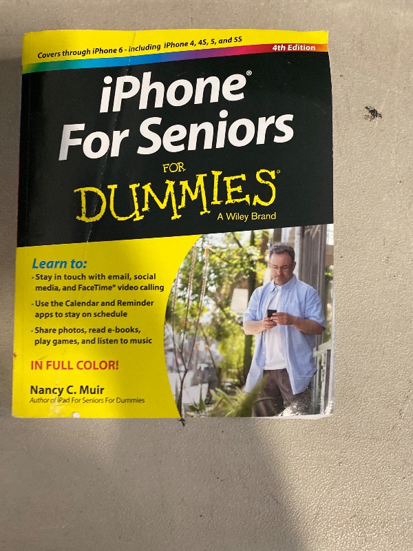 Photo 1 of Iphone for Seniors for Dummies (For Dummies Series)