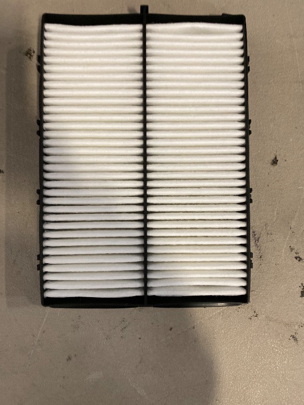 Photo 1 of Generic Genuine OEM 28113-A9100 Air Cleaner Filter, Air Filter / 28113A9100 Compatible with Hyundai Palisade 20~, Telluride 20~, Santa Fe 17~20, Sedona 15~21, Sorento 16~20