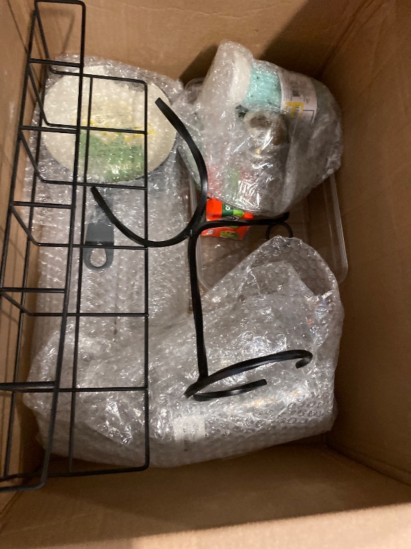Photo 1 of 10 items of house hold kitchen items 