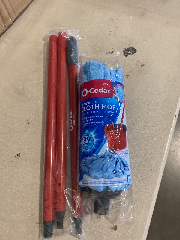 Photo 1 of O-Cedar Microfiber Cloth Mop (Microfiber Cloth Mop with 3 Extra Refills)