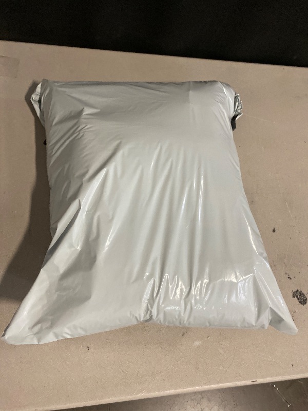 Photo 1 of Apragaz Fake Snow 5.6oz + 3 Pack Snow Blanket 15.7inch*5 feet