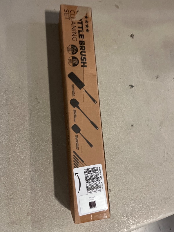 Photo 1 of Holikme Bottle Brush Tube Cleaning Lab Set with Long Handle, Cup Cleaner for Washing Narrow Neck Beer Wine Decanter Pipes Lids Sinks Cap Covers, White