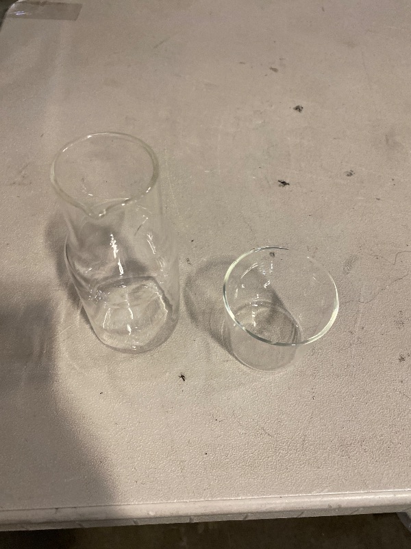 Photo 1 of 1 Set High Borosilicate Glass Pot Clear Glass Bottles with Caps Glass Tumbler with Lid Glass Drinking Bottles with Lids Desktop Water Pitcher Glass Wine Tumbler Beverage Pitchers/1394