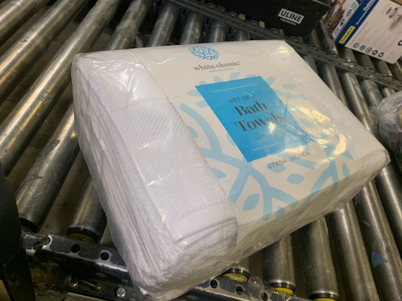 Photo 1 of Bath Towels, set of 4.