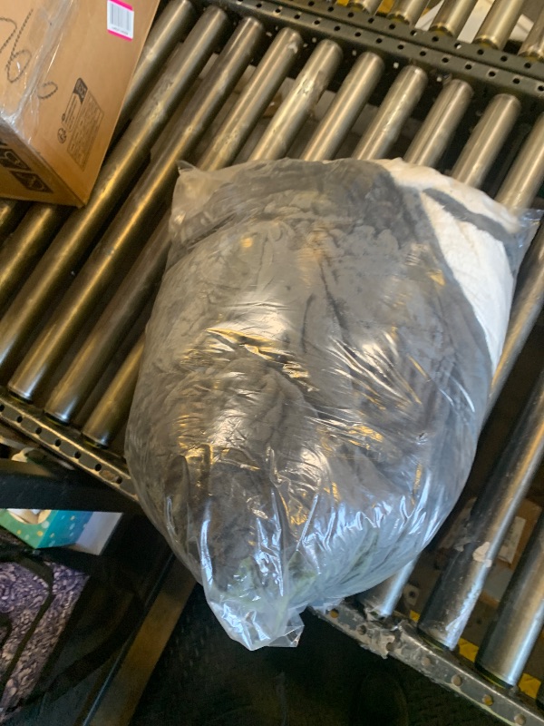 Photo 1 of Homemate Heated Blanket Electric Throw - 50"x60" Heating Blanket Throw 1/2/4/6/8 Hours Auto-Off 10 Heat Levels Over-Heat Protection Luxury 800 GSM Faux Fur 200 GSM Sherpa ETL Certification