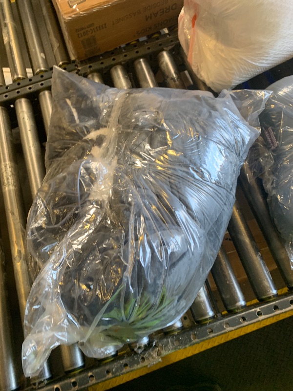 Photo 1 of Homemate Heated Blanket Electric Throw - 50"x60" Heating Blanket Throw 1/2/4/6/8 Hours Auto-Off 10 Heat Levels Over-Heat Protection Luxury 800 GSM Faux Fur 200 GSM Sherpa ETL Certification