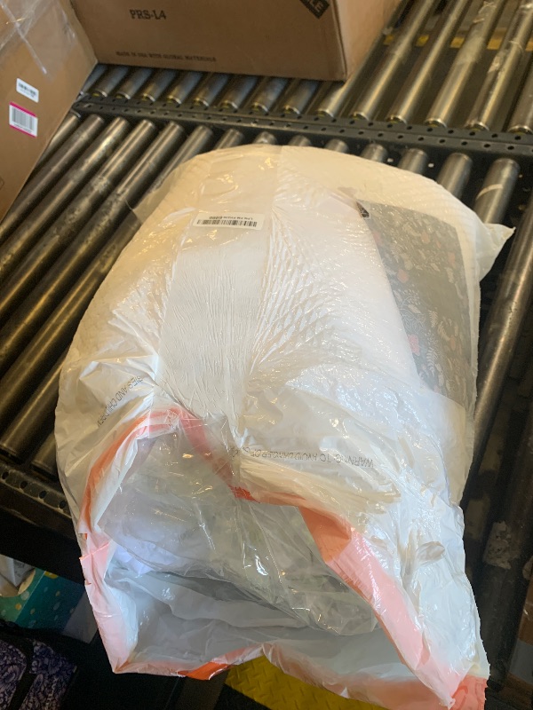 Photo 1 of (UNKNOWN SIZE)Bedsure Comforter Duvet Insert - Quilted Comforters Queen Size, All Season Duvet, GentleSoft Down Alternative Bedding, with 8 Tabs, Gifts for Women/Men, White, Queen 88 x 88 Inches