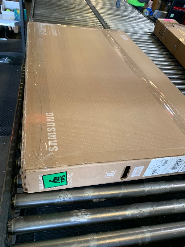 Photo 1 of Samsung 55-Inch Class Crystal UHD U8000F 4K Smart TV (2025 Model) Endless Free Content, Crystal Processor 4K, MetalStream Design, Knox Security, Compatible with Alexa