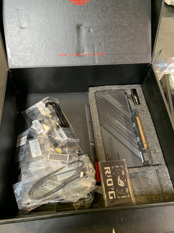 Photo 1 of ASUS ROG Maximus Z790 Hero WiFi6E LGA 1700(Intel 14th,13th&12th Gen) ATX Gaming Motherboard(PCIe 5.0,DDR5,20+1power Stages,2.5Gb LAN, Bluetooth V5.2,2X Thunderbolt 4 Ports,5xM.2, Thunderbolt 4/USB4)