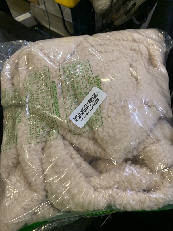 Photo 1 of 1 Pack 3 Calming Blankets Fluffy Premium Fleece Pet Blanket Soft Sherpa Throw for Dog Puppy Cat Beige Small (23" x16'')
