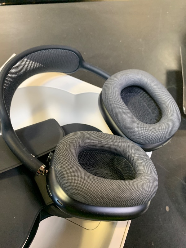 Photo 1 of Apple AirPods Max Wireless Over-Ear Headphones, Pro-Level Active Noise Cancellation, Transparency Mode, Personalized Spatial Audio, USB-C Charging, Bluetooth Headphones for iPhone - Midnight (MINOR DAMAGE)