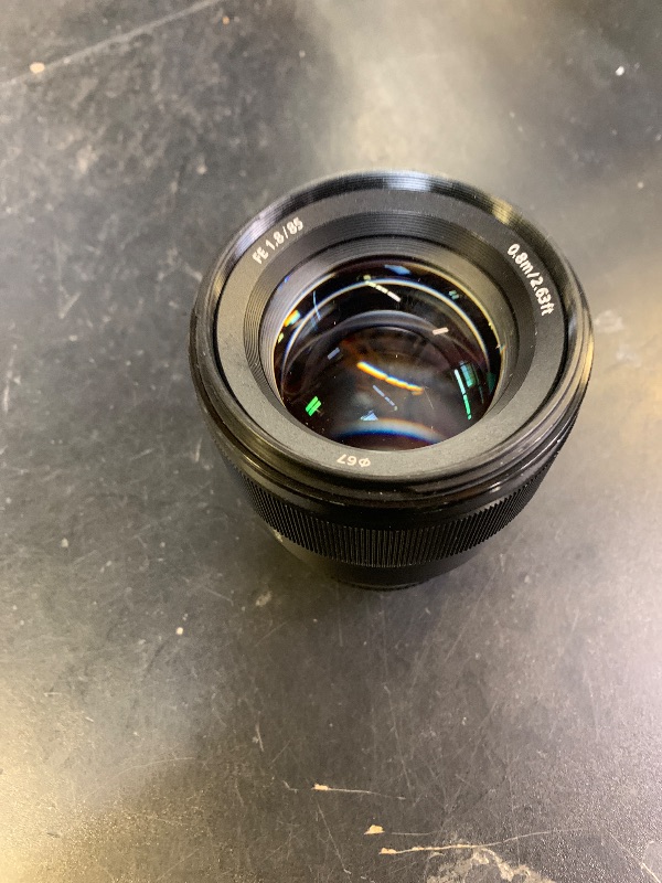 Photo 1 of Sony SEL85F18 85mm F/1.8-22 Medium-Telephoto Fixed Prime Camera Lens, Black