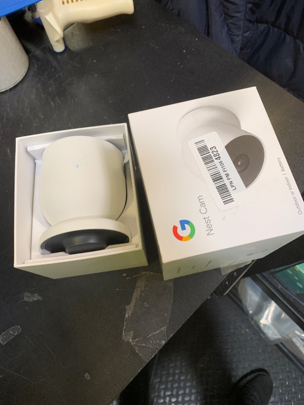 Photo 1 of Google Nest Cam Outdoor or Indoor, Battery - 2nd Generation