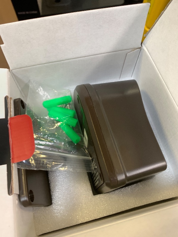 Photo 1 of 1/2 Mile Hosmart Driveway Alarm Wireless Sensor System & Driveway Sensor Alert System Weatherproof Security Outdoor Motion Sensor & Detector(1 Receiver & 3 Sensors)