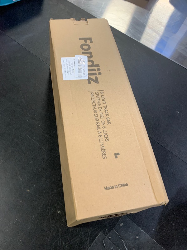 Photo 1 of 6 LIGHT TRACKBAR 