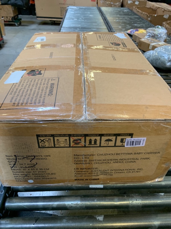 Photo 1 of SELLING FOR PARTS, DOES NOT FUNCTION************* GarveeLife 24V Electric Drift Kart for Kids, Ride Car with Adjustable Seat & 8.5MPH Speed, EVA Silent Wheels, Parent-Safety Certified Ride-On Toy