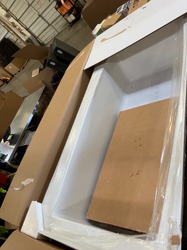 Photo 1 of KOHLER K-26109-RA-0 Entity 60-Inch x 30-Inch Alcove Bath with Integral apron, integral flange and right hand drain, White