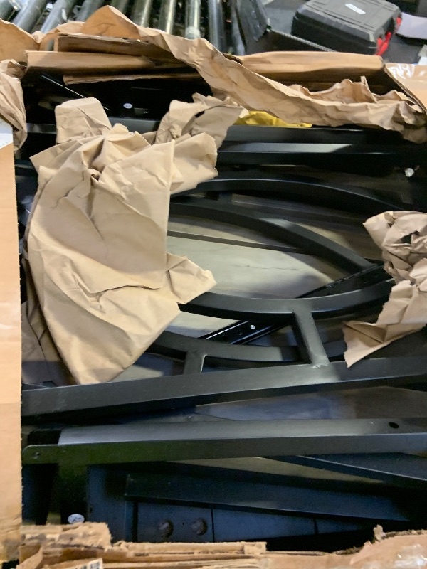 Photo 1 of Dining table 