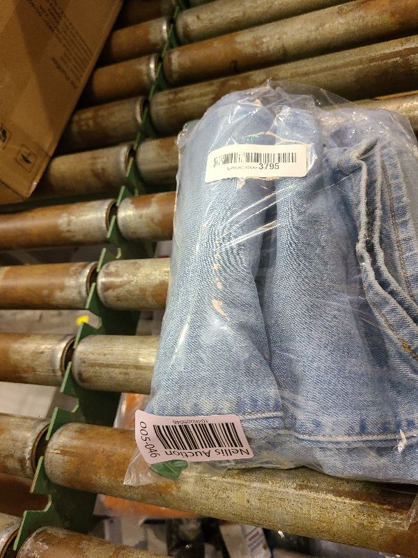 Photo 1 of  Levi's Women's Cinch Baggy, Size: 28W x 31L