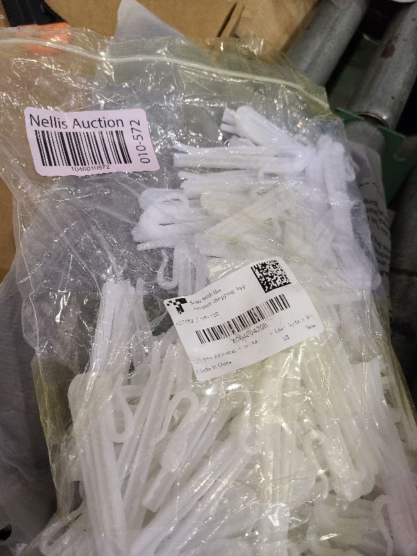 Photo 1 of 120 Pcs Adjustable Curtain Hooks Curtain Pleat Hooks Plastic Pinch Pleat Curtain Hooks Clips Ratchet System Pinch Pleated Curtain Drapery Pin Hook for Window Curtain Door Curtain Shower Curtain