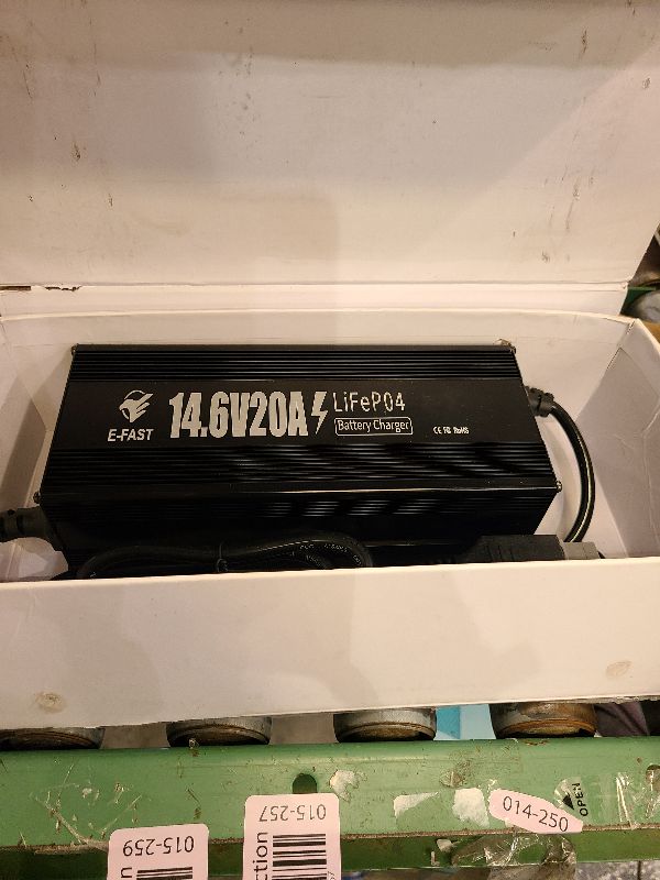 Photo 1 of 12V 20A Lithium Battery Charger 14.6V LiFePO4 Battery Charger Smart Charger with Anderson Connector Indicator Special for Lithium LiFePO4 Deep Cycle Rechargeable Batteries of Boat, RV