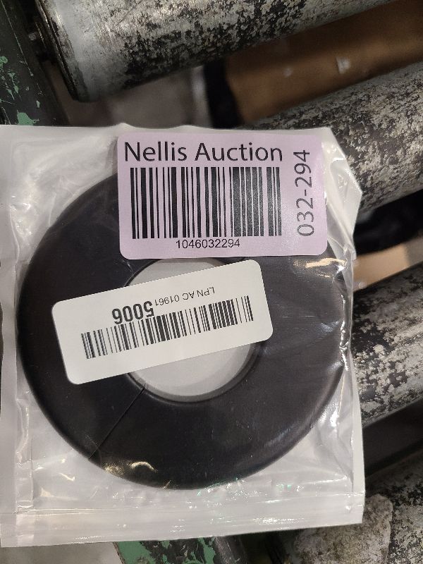Photo 1 of 2 pcs Wall Split Flange Self-Adhesive Tape Round Escutcheon Various Pipes Plate Cover for Water Pipe Faucet Decoration Accessories (44mm/1.73in)