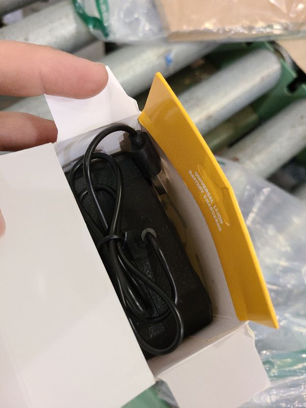 Photo 1 of 4pcs 1?8?6?5?0 Rechargeable Batter?y W?i?th 18650 Battery Charger,Universal Smart Charger for 3?.7V L?ithium ion Batteries LSXdetoro (4pcs Button Top Batter??y+Charger)