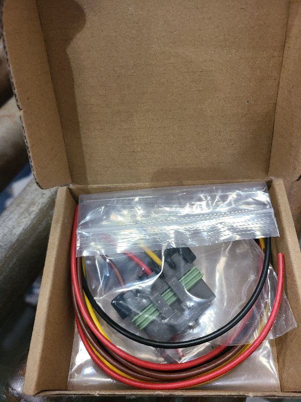 Photo 1 of 2PCS Tail Lamp Light Harness Pigtail Connector fit for 1992-2000 Blazer, 1992-2000 Tahoe, 1988-2000 Chevy GMC Pick-Up, 1992-1999 Suburban, 1992-1999 Yukon Jimmy