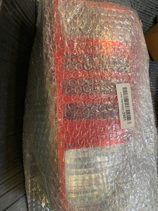 Photo 1 of Boine Left Driver Side Tail Light Assembly Compatible With 2006 2007 2008 2009 Toyota 4Runner SR5 Sport Limited Rear Light Brake Lamps Replaces TO2800172 8156135280 (Left Driver Side)